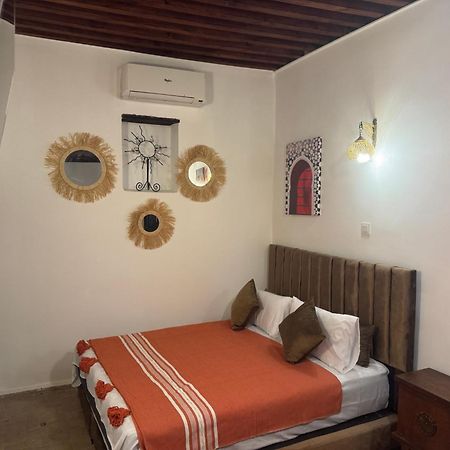 Dar Shauala Hotel Fez Bagian luar foto