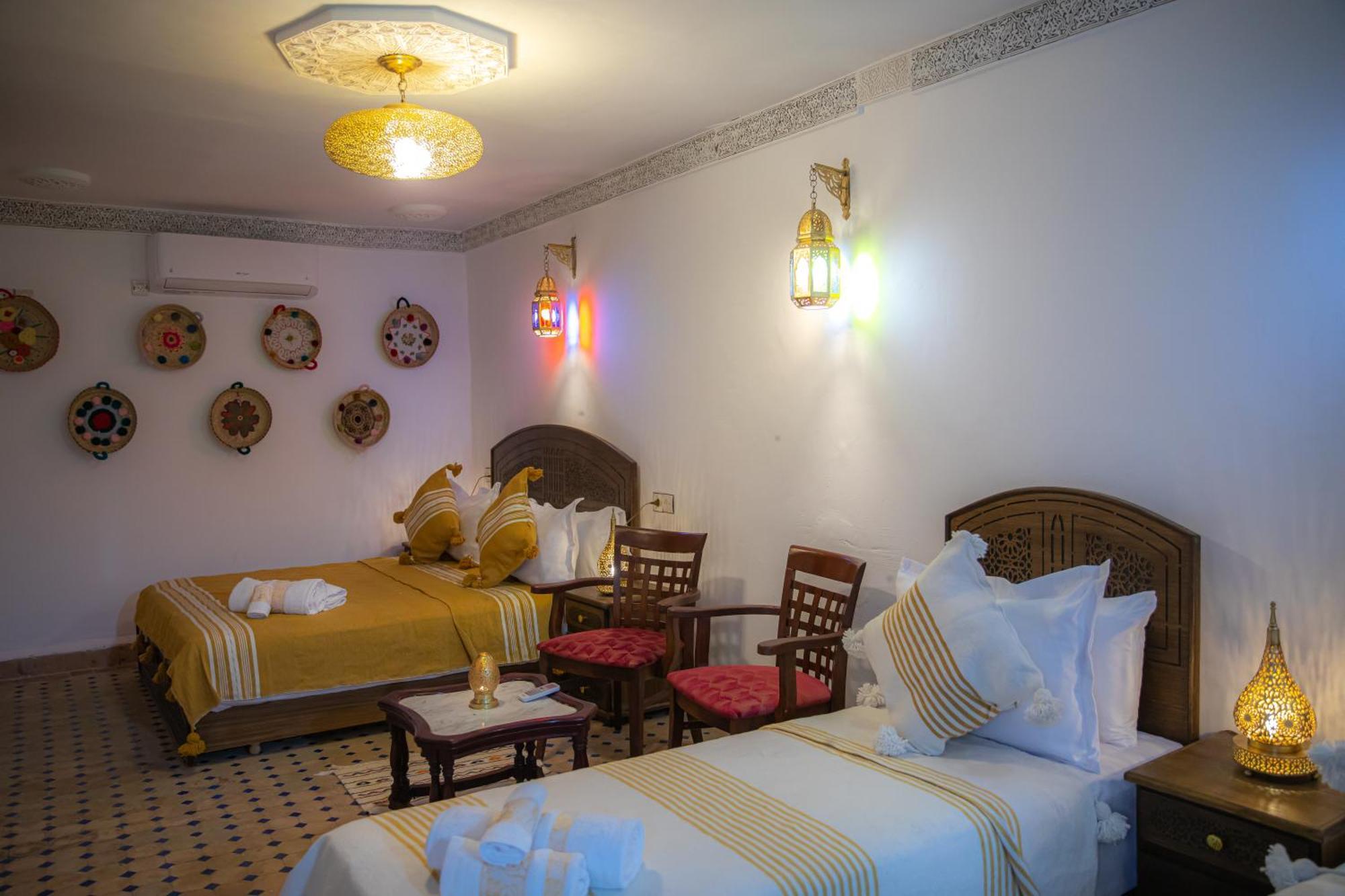 Dar Shauala Hotel Fez Bagian luar foto