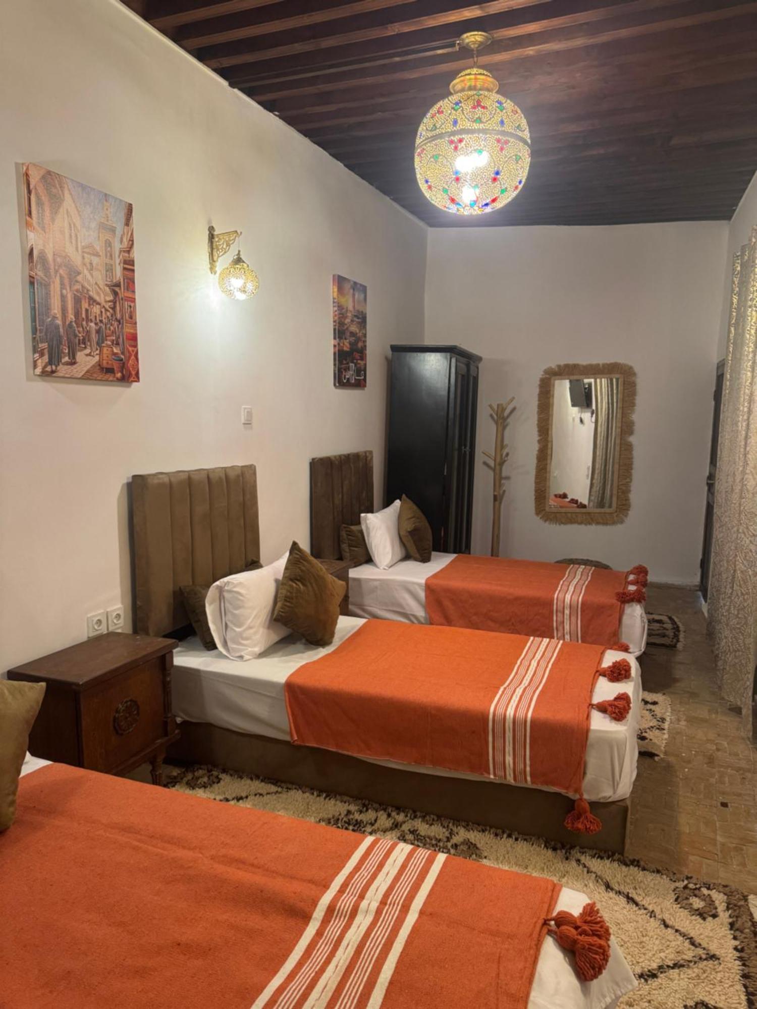 Dar Shauala Hotel Fez Bagian luar foto
