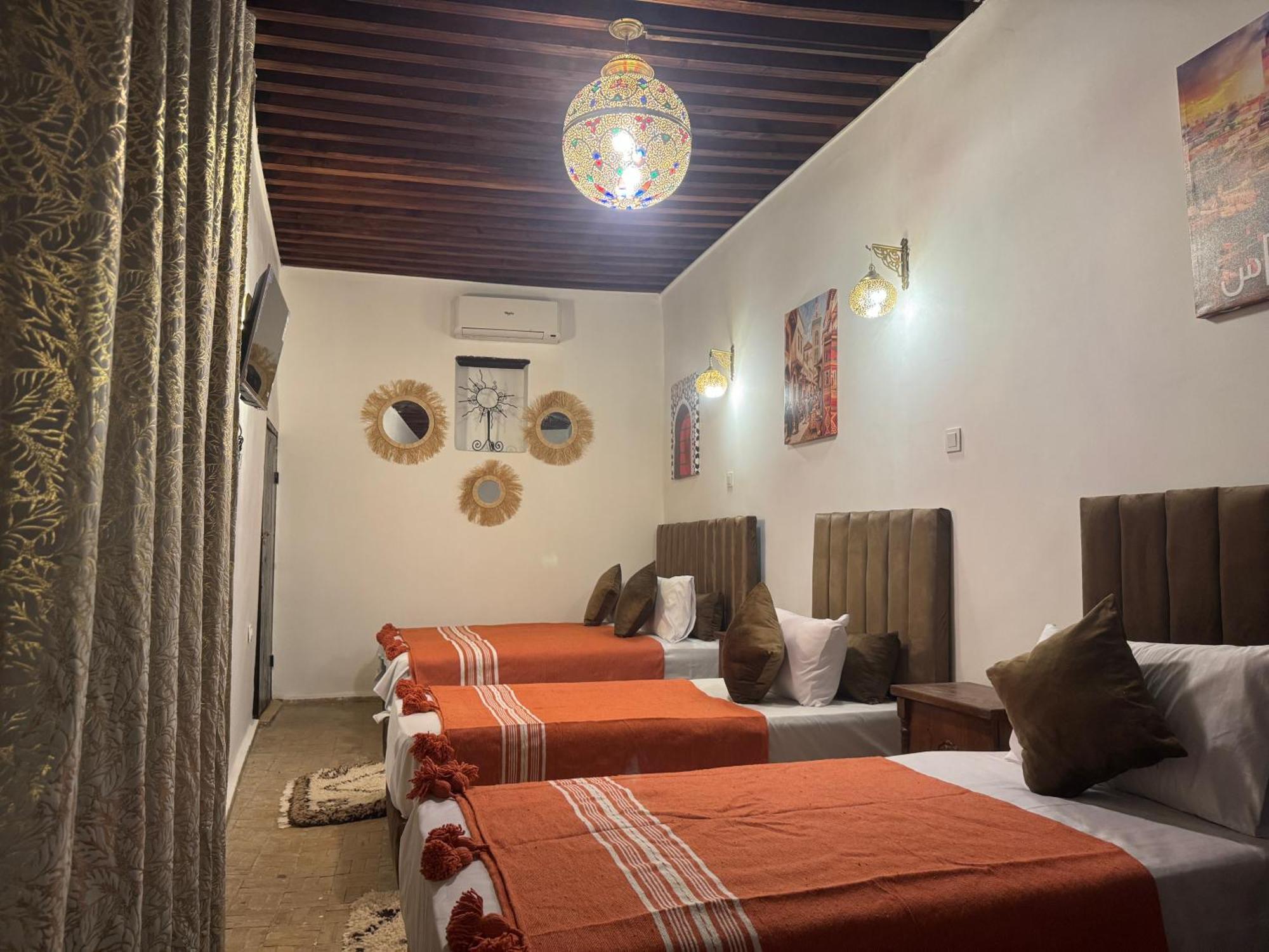 Dar Shauala Hotel Fez Bagian luar foto