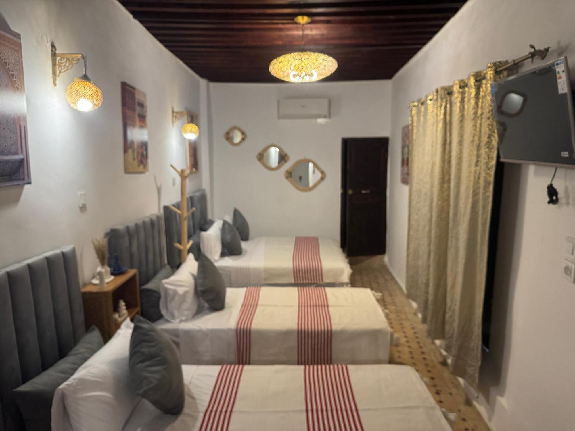 Dar Shauala Hotel Fez Bagian luar foto
