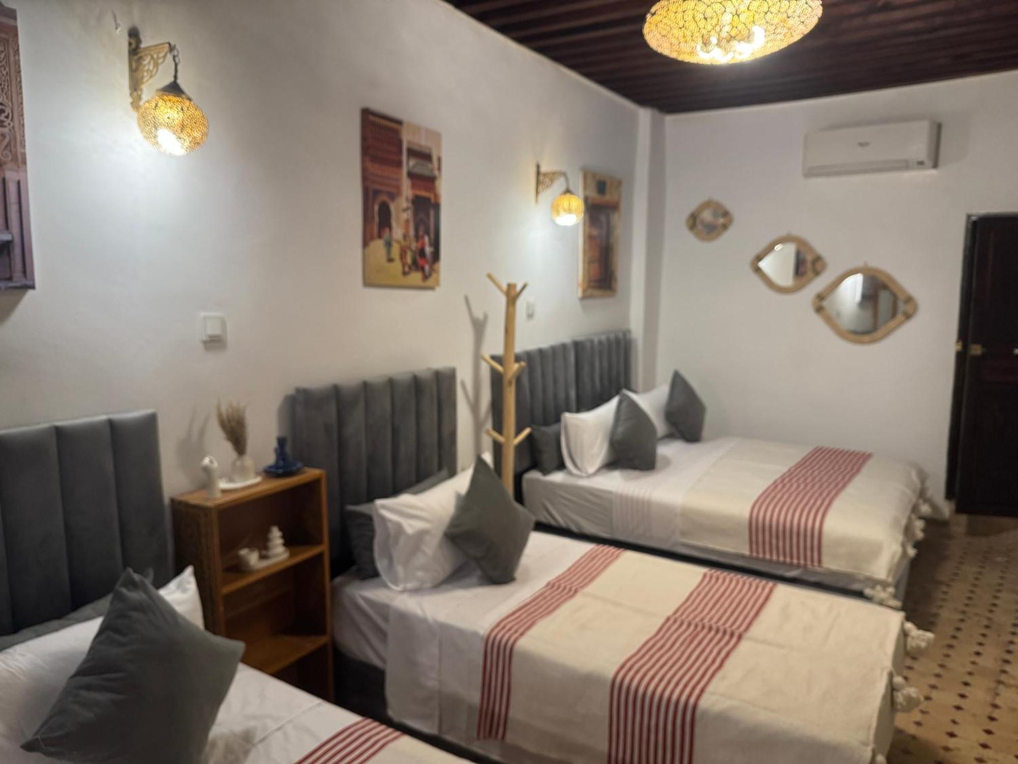 Dar Shauala Hotel Fez Bagian luar foto